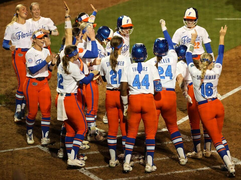 Rothrock’s 40th-career complete game pushes No. 4 Florida past North ...