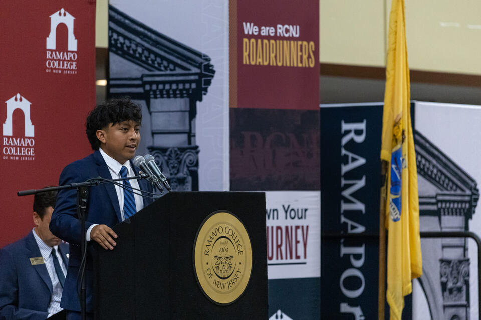 Benjamin Hartmann ’27 Sets National Example for Student Leadership ...