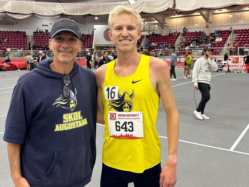 Hartman Sets South Dakota Collegiate Record in Indoor 5K