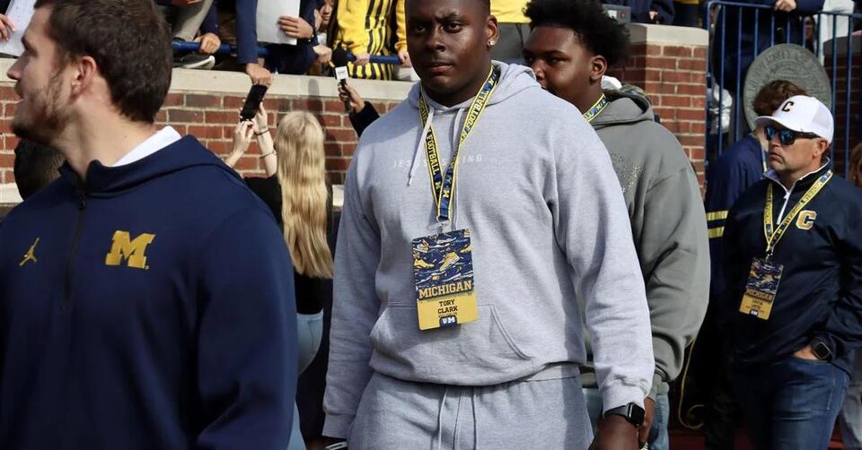 Highly-coveted DL Tory Clark loves his experience at Michigan; blown away by the people