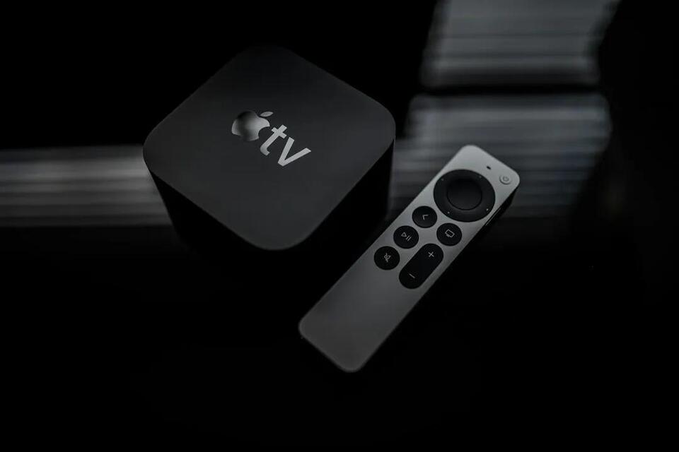 Apple TV Remote Shortcuts Explained: Scrub, Switch, Fix - NewsBreak