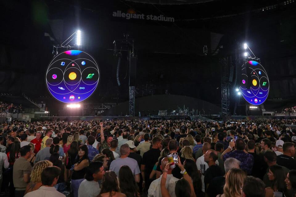 This is so messy omg": Netizens react as CEO Andy Byron's wife drops his last  name on Facebook after viral Coldplay scandal - NewsBreak
