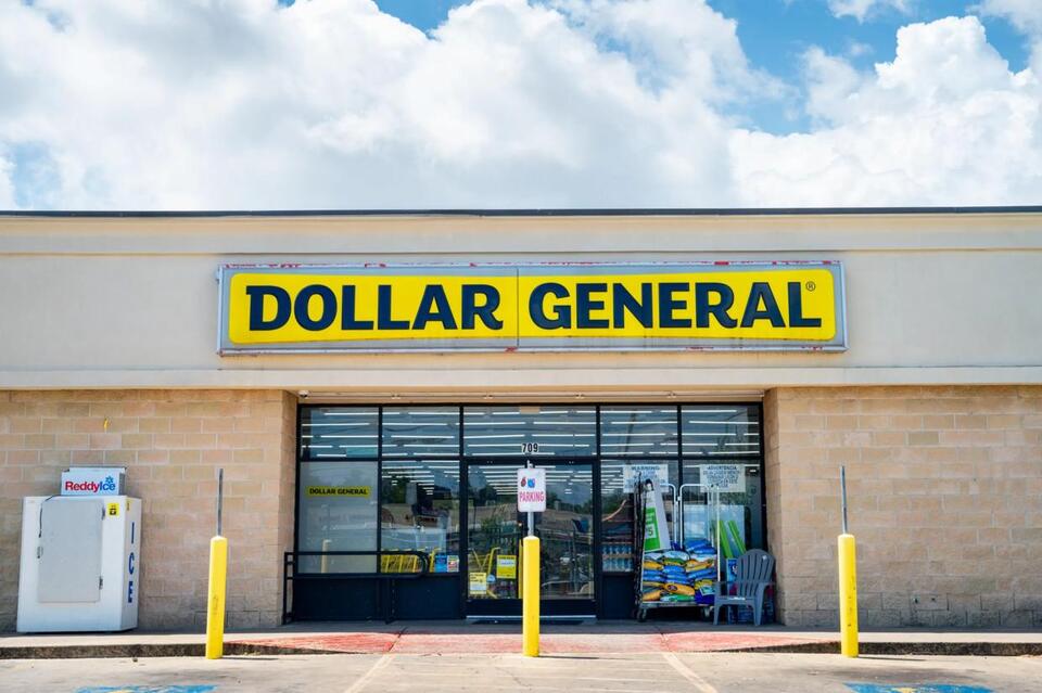Dollar General apologizes for ‘absolutely stupid’ return policy after