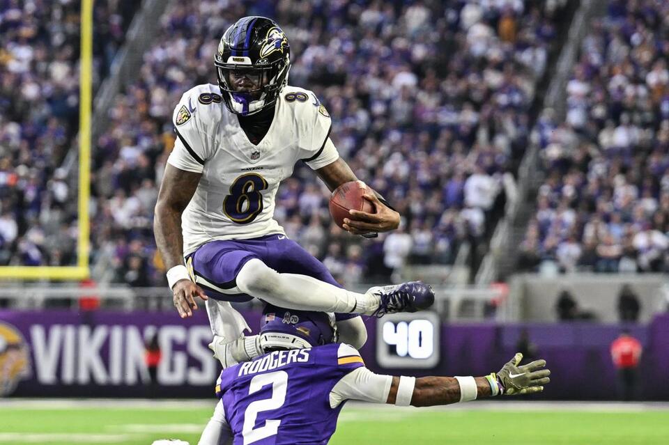 Baltimore Ravens Start-Sit: Week 11 Fantasy Advice for Lamar Jackson ...