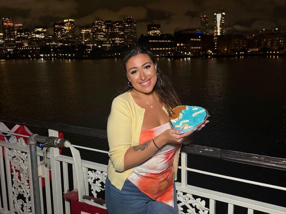 Boston pop-up cake decorating experience hosts first cruise, 2nd coming soon