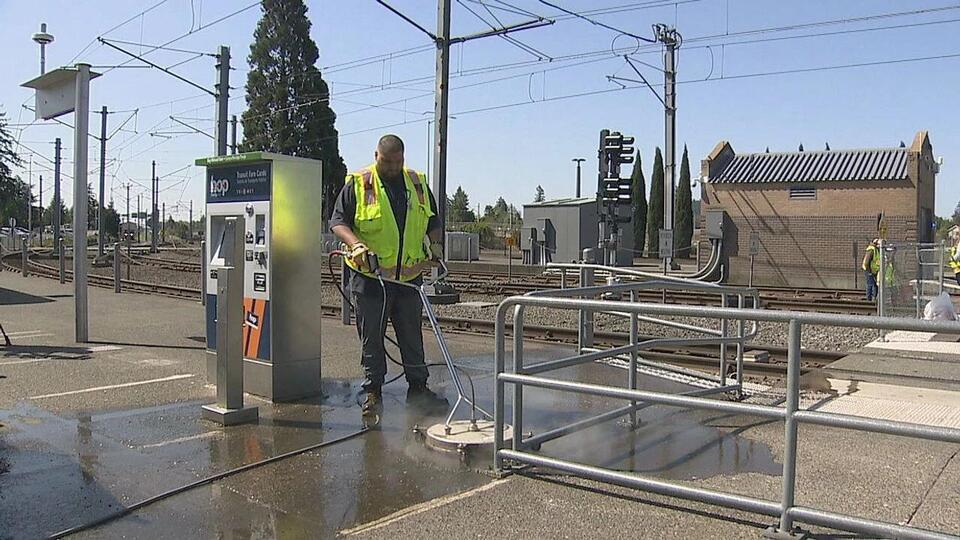 TriMet touts new cleaning records and quality improvements - NewsBreak