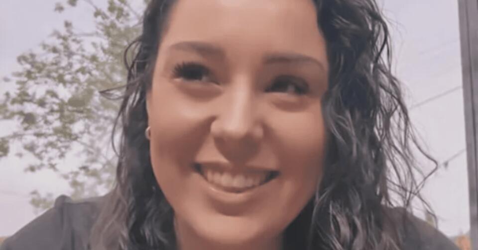 Woman, 28, With Bloodshot Eyes, Rash on Her Knuckles, and a Lump in Her Neck Says It Took Years for a Diagnosis, Adds Doctors Laughed When She Suggested She’s Tested for Cancer