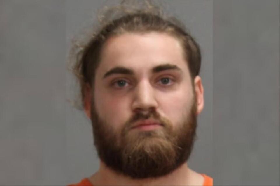 Husband calls 911 moments after shooting his wife 15 times for alleged ...