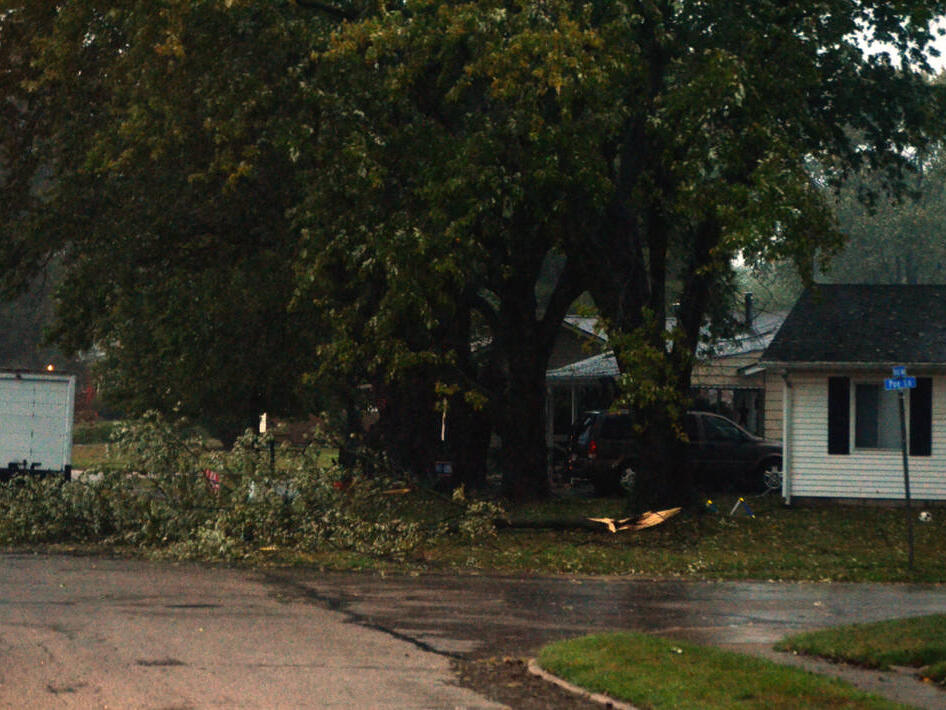 Power outage update Number of reported outages remains near 12,000