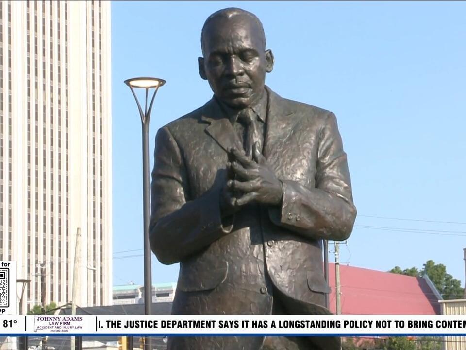 Statue of Dr. Martin Luther King, Jr. unveiled in downtown Montgomery