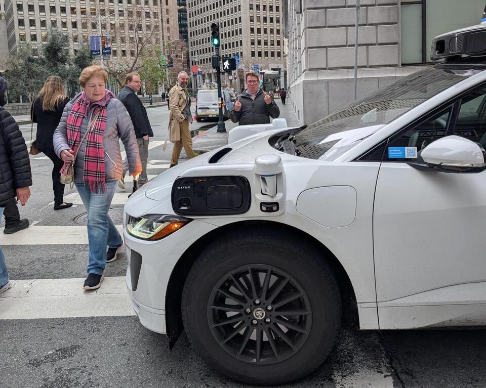 Federal lawmaker steps in after San Francisco’s Waymo fiascos