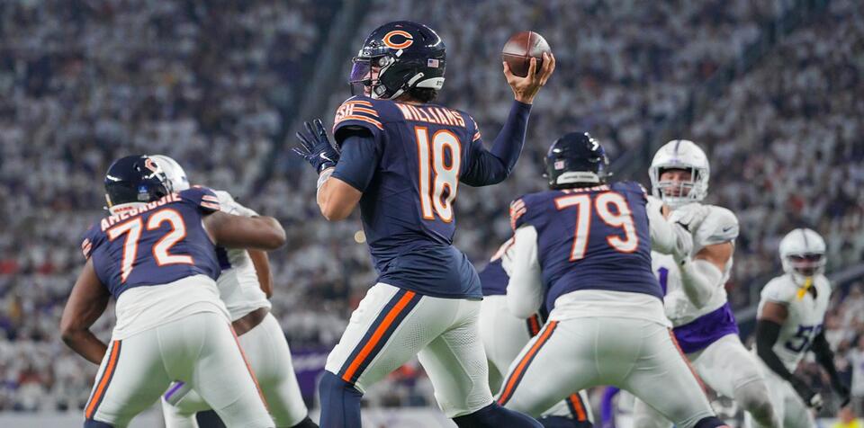 Matt Pryor is Leaving the Bears to Join the Eagles - NewsBreak