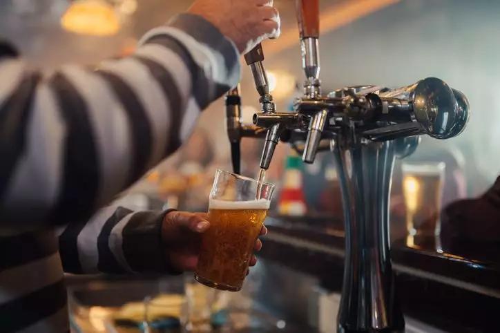 Heineken Is Warning Pubs About Weight-Loss Drugs - NewsBreak