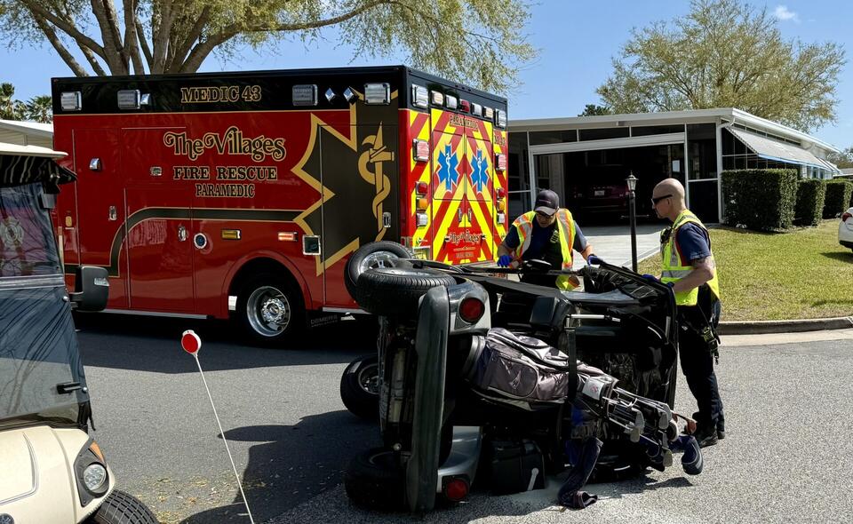 Driver pinned under golf cart after rollover crash in The Villages ...