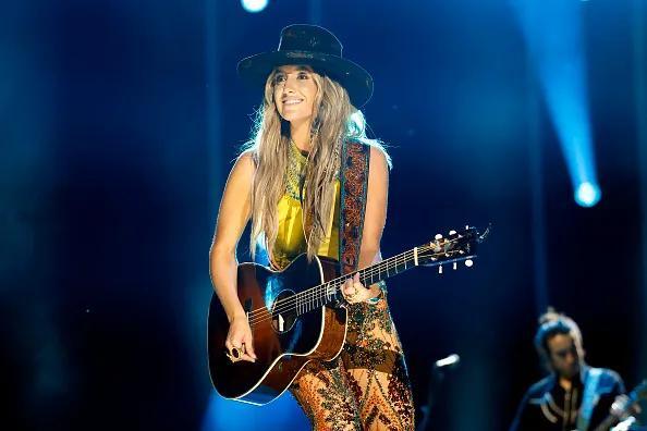 Lainey Wilson Setlist? Houston Livestock Show and Rodeo - NewsBreak