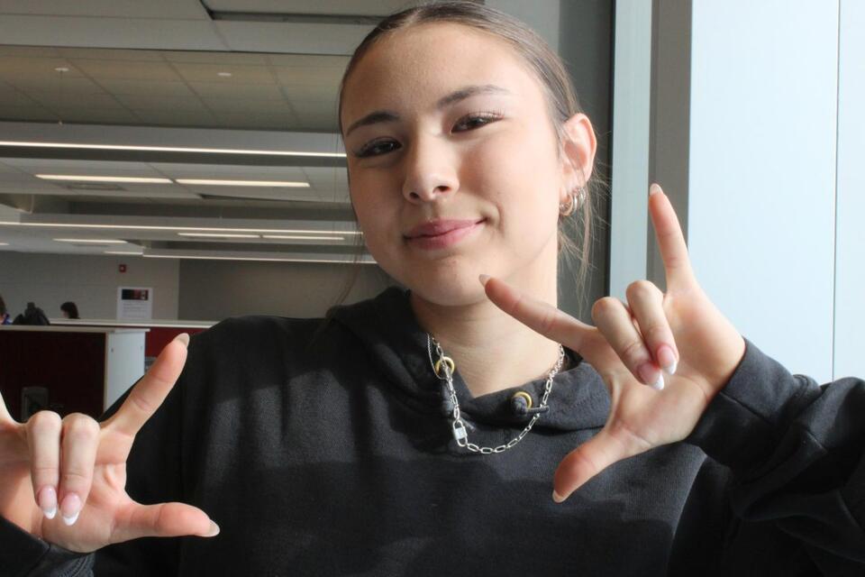 Student-led ASL club revived at high school - NewsBreak