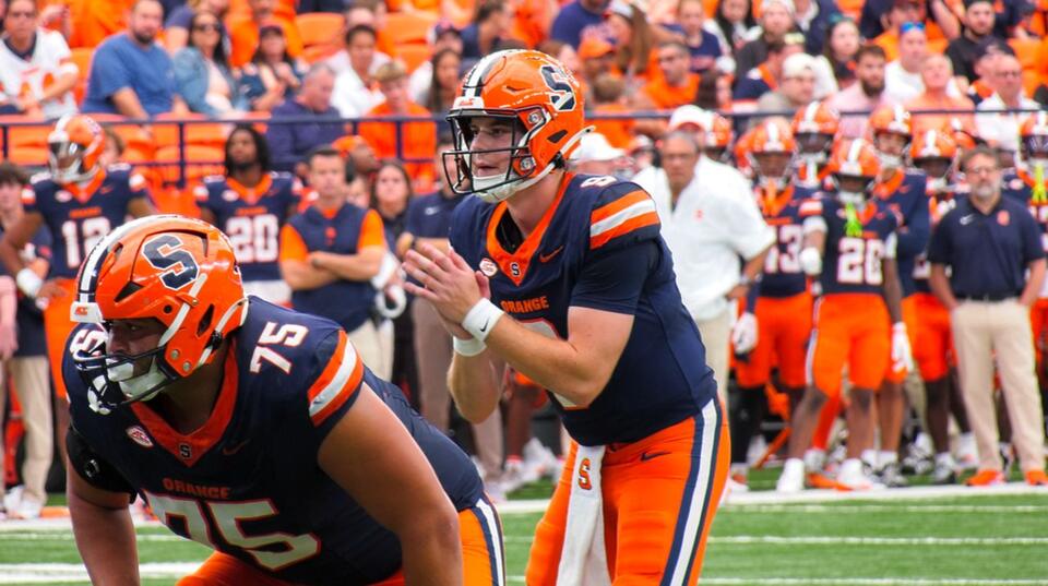 Syracuse routs New Hampshire 66-3 in Angeli's return