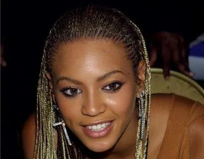 Beyoncé’s Publicist Knocks Erykah Badu’s Copycat Claims - NewsBreak