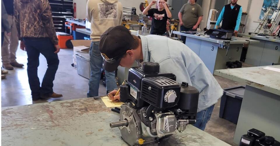 Louisiana FFA teen finds success in small-engine repair - NewsBreak