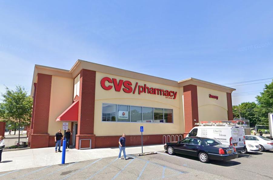 Man, woman charged in $50K gift card scam across CVS pharmacies on ...