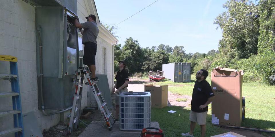 ‘They really stepped up to the plate' community helps after AC unit was stolen in Loris