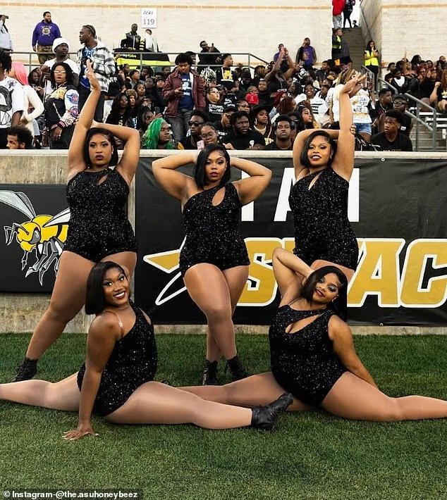 College football announcer stuns fans after body shaming sideline dancers  with cruel Ozempic joke - NewsBreak