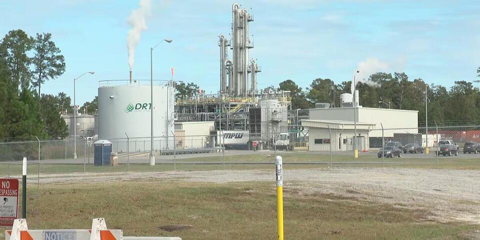 Crews respond to late night fire at DRT America in Rincon - NewsBreak