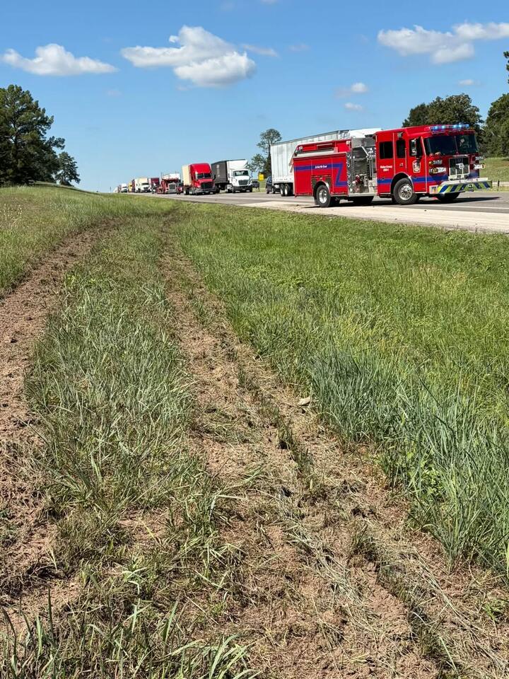 Rollover crash slows IH 45 southbound traffic - NewsBreak
