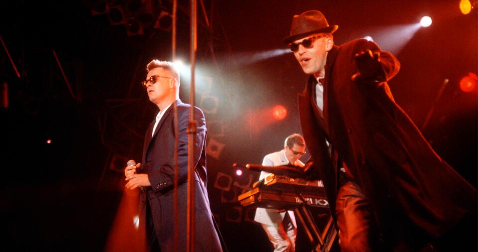 The beloved British band whose comeback gig actually caused the earth ...