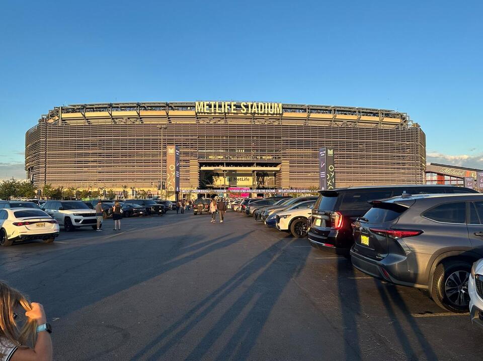 Every Artist Coming to MetLife Stadium in 2027 - NewsBreak