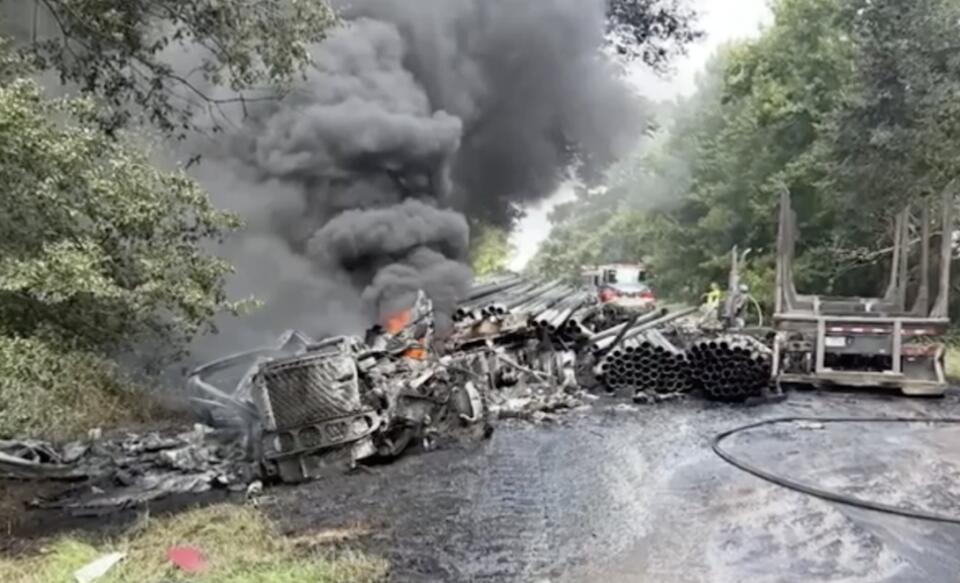 Both drivers dead after head-on collision between two semi trucks ...