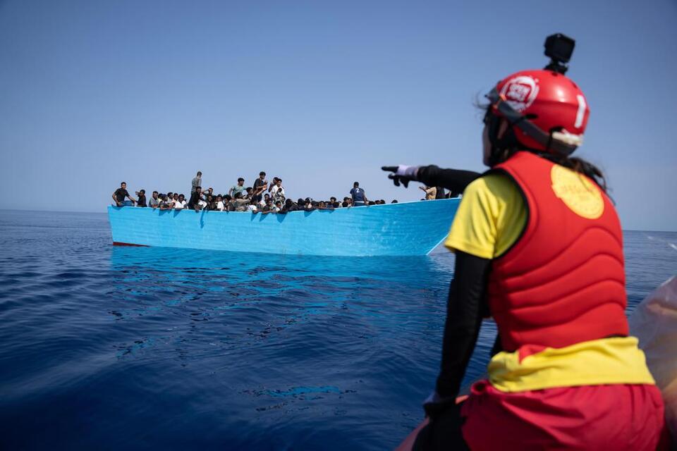 2 babies among dozens missing as migrant boat sinks off Libya - NewsBreak
