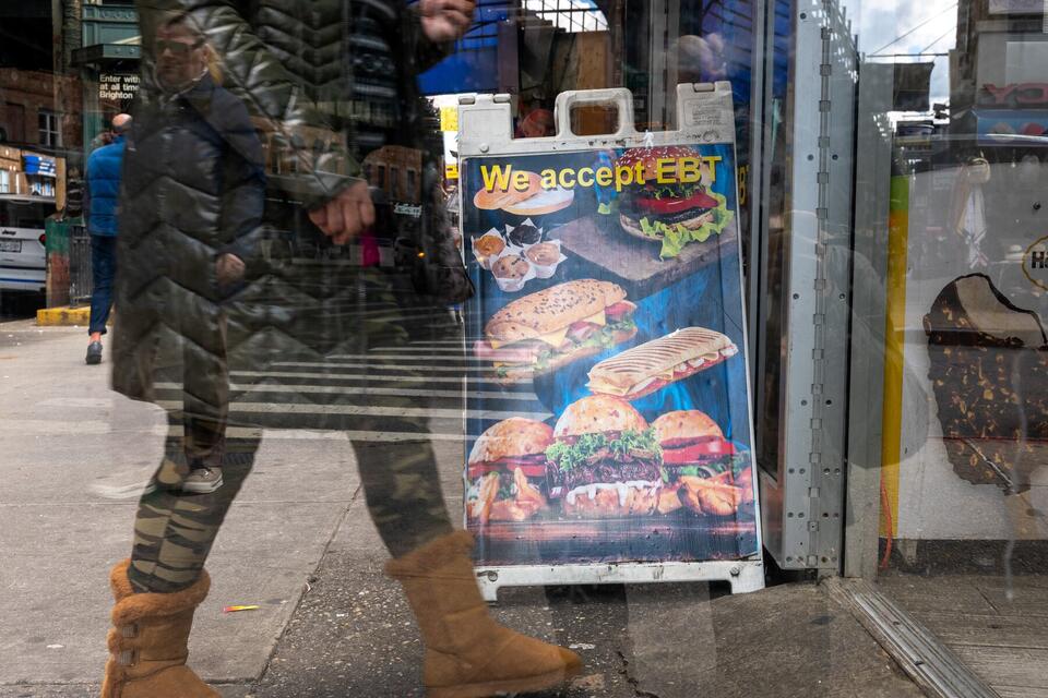 🔥 Work requirements boot 22,000 New Yorkers from SNAP, including Staten Islanders