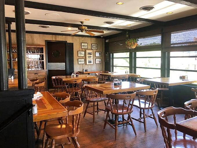 People Drive From All Over Maryland To Eat At This Iconic Seafood ...
