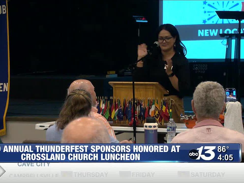 Spayed and Aid of Kentucky receives pet bed donations from Chewy and