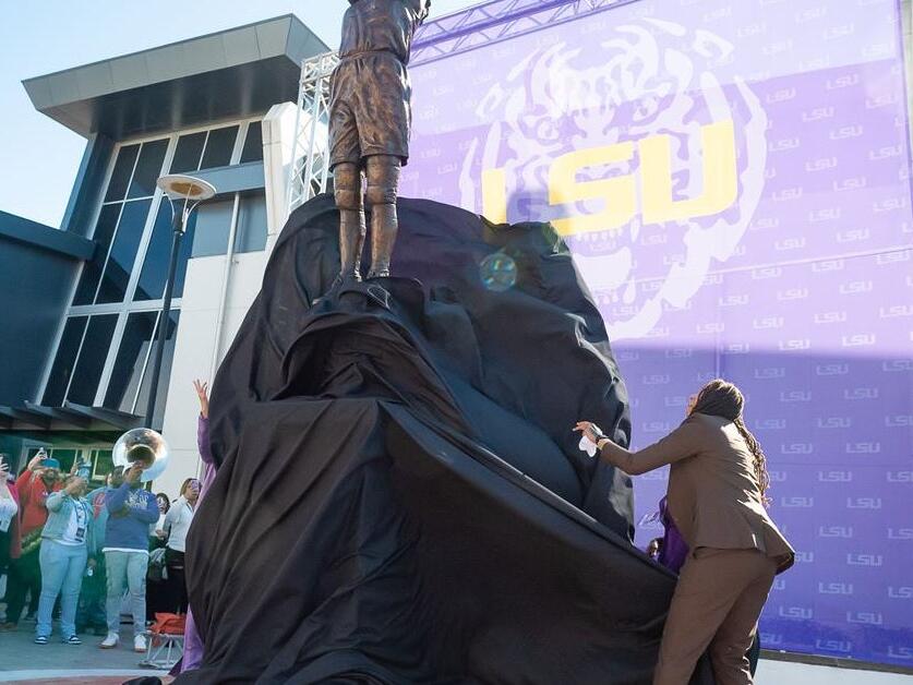 LSU hiring legend Seimone Augustus as assistant coach