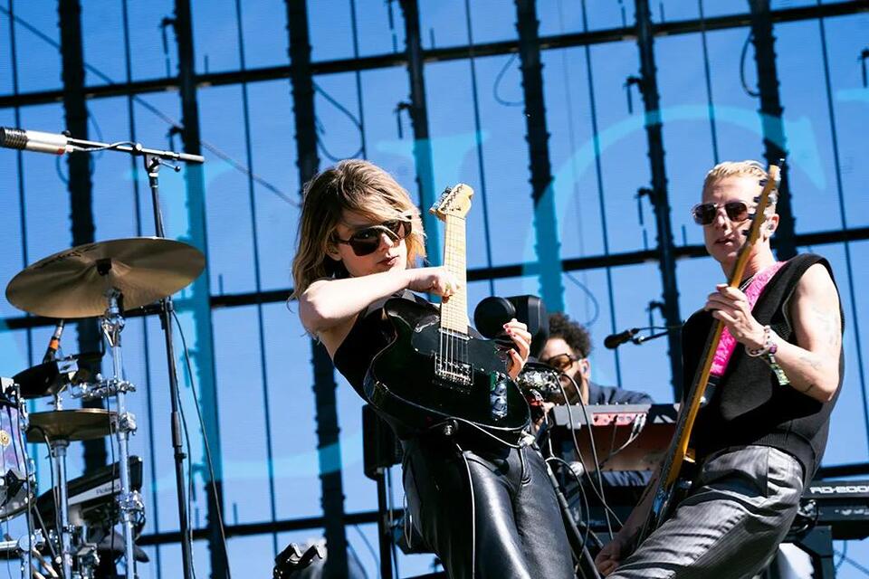 Wolf Alice Covers “Smells Like Teen Spirit” by Nirvana Live in London ...