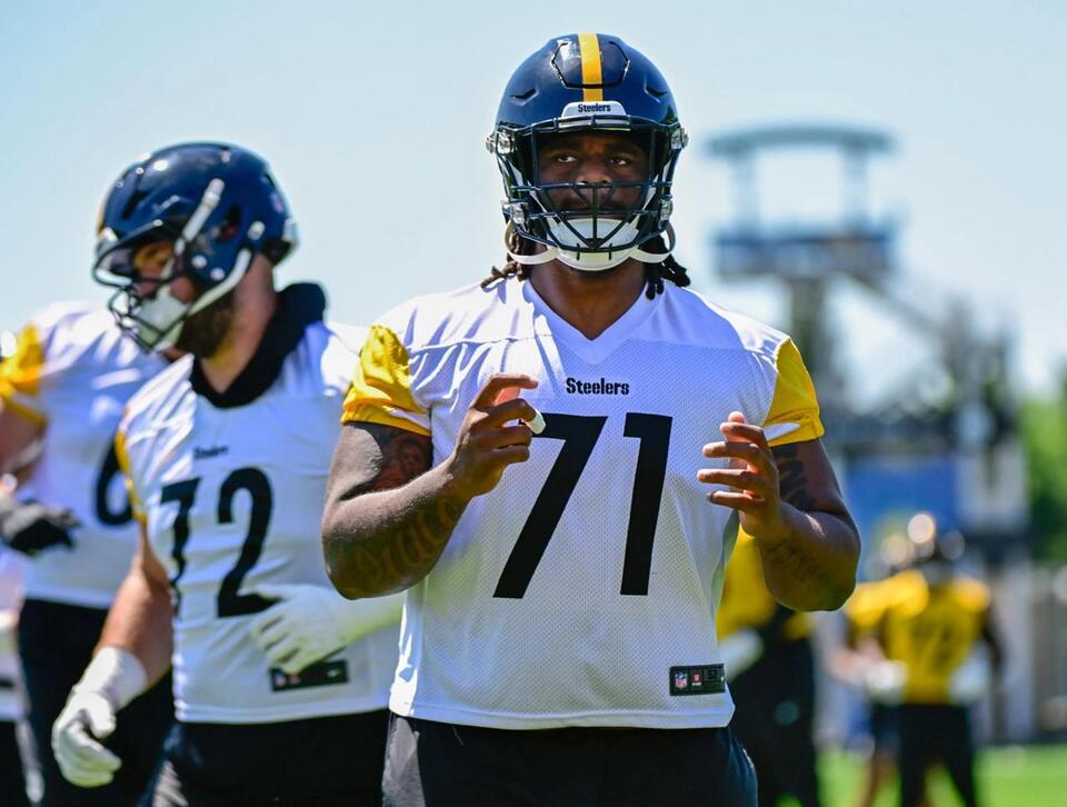 Steelers Sights & Sounds: Max Iheanachor, Offensive Line Get Physical