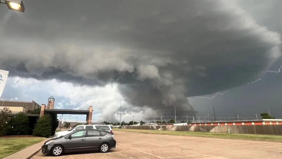 Oklahoma Severe Weather Alert: Golf Ball-Sized Hail, 70 MPH Winds ...