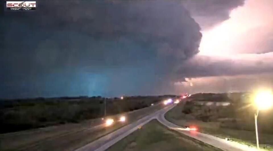 Portions of eastern Kansas cleaning up after tornadoes - NewsBreak
