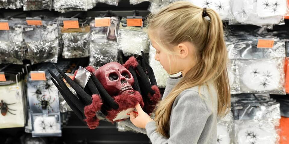 The psychology of scary fun: New study reveals nearly all children ...