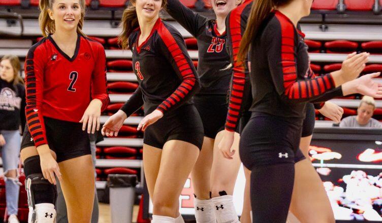 Whitley County moves one win away from fifth straight 13th Region title, extends postseason streaks