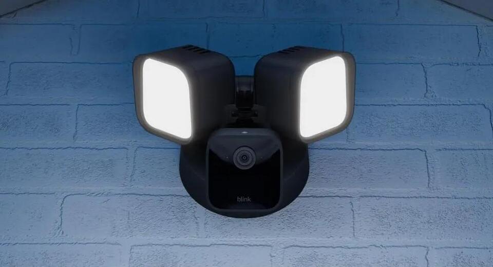 Blink’s 2600-lumen Floodlight Camera falls to $30 ahead of Prime Day