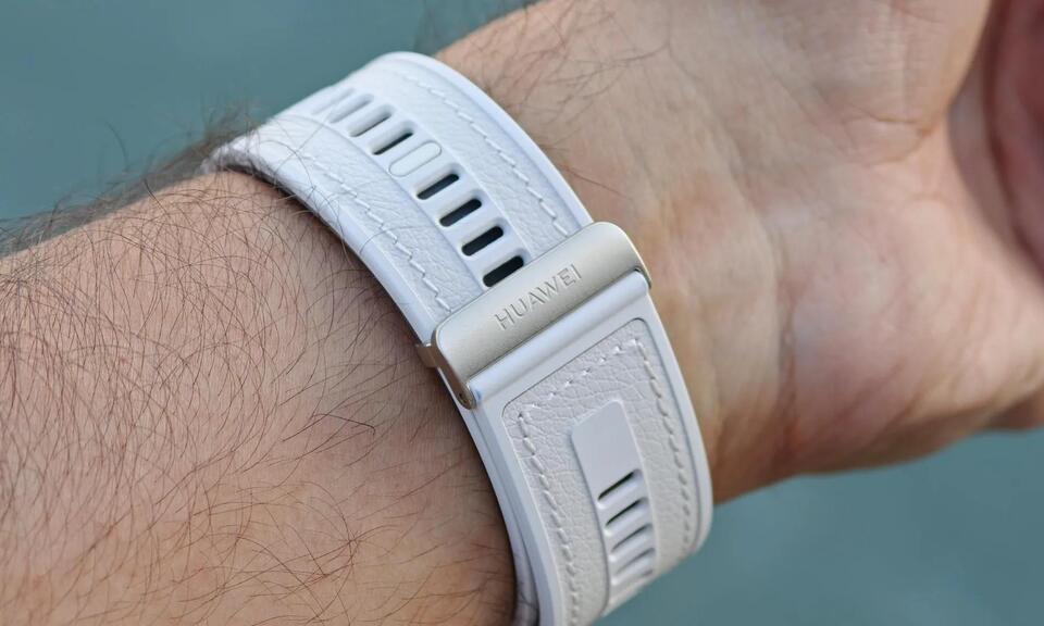 EXCLUSIVE: How to ace ‘real' blood pressure sensing on a watch? Huawei made a big leap and told us the secrets