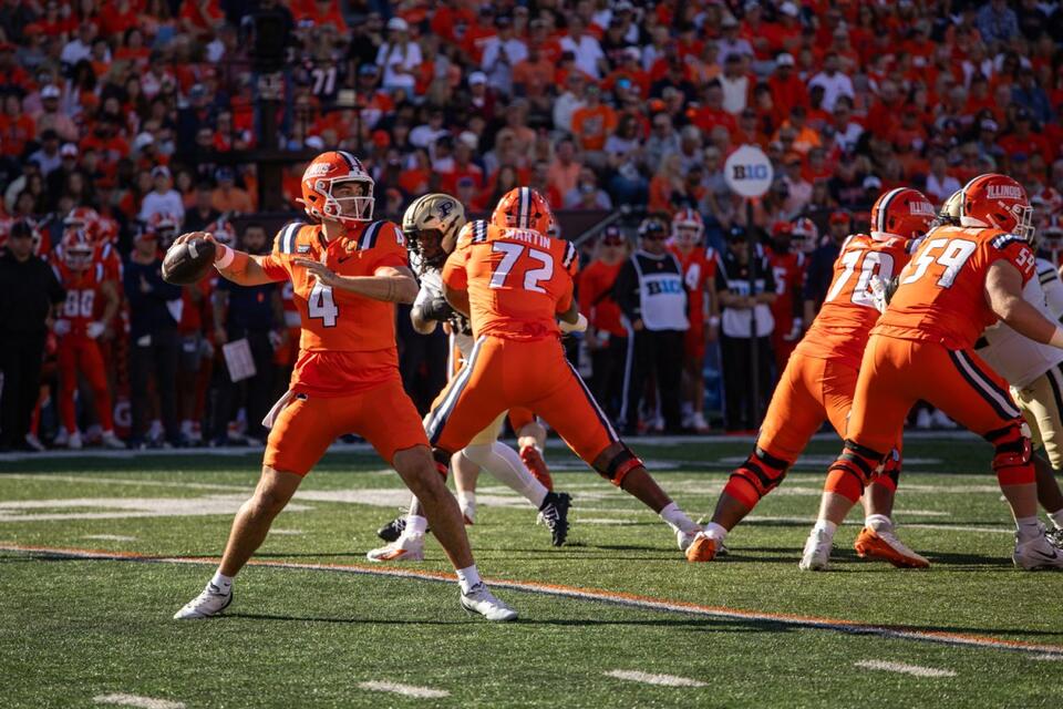 Katin Houser out indefinitely with broken hand - NewsBreak