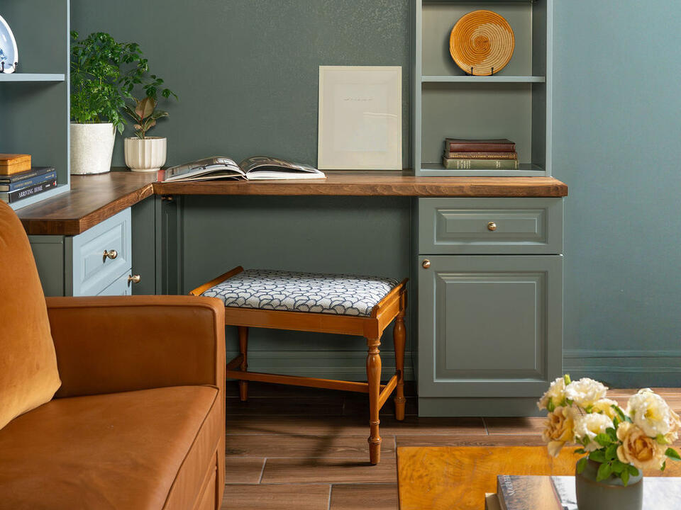 This Family Turned Their Unused Dining Room Into An Office And A Movie ...