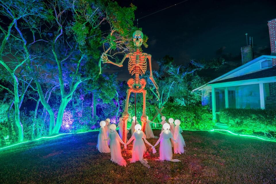 Halloween events set - NewsBreak