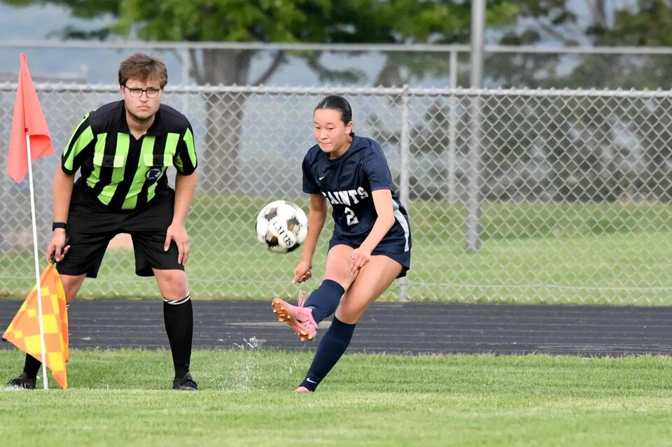 Saints demolish Worthington in bounce back game