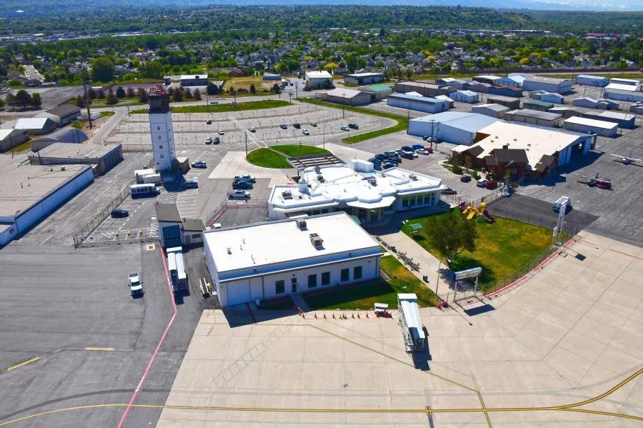 Small plane lands on Hill Air Force Base property after issues during ...