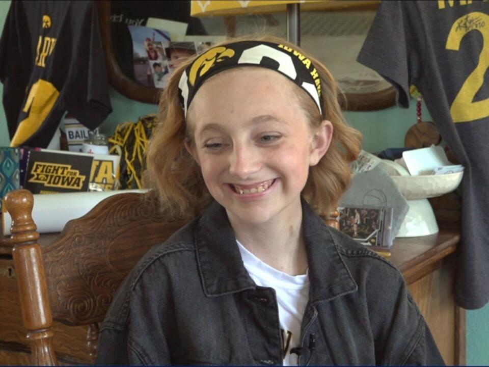 Iowa women's basketball team leaves a lasting impact on Iowa girl